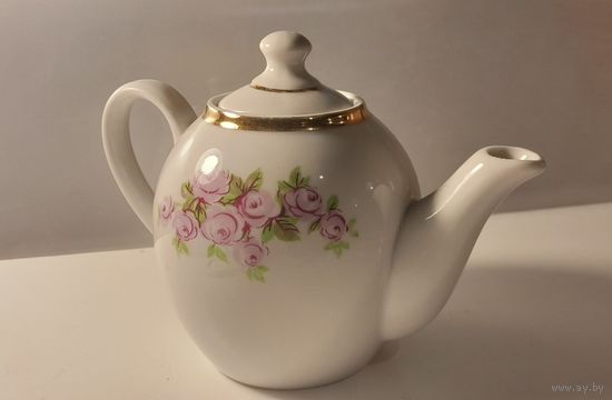 Маленький красивый чайник СССР