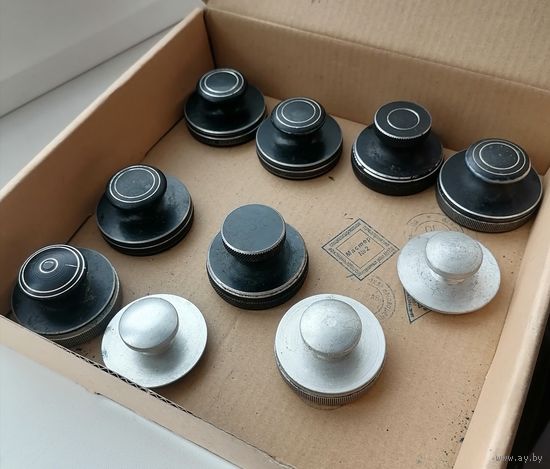 Печати, штампы. Закручивается.