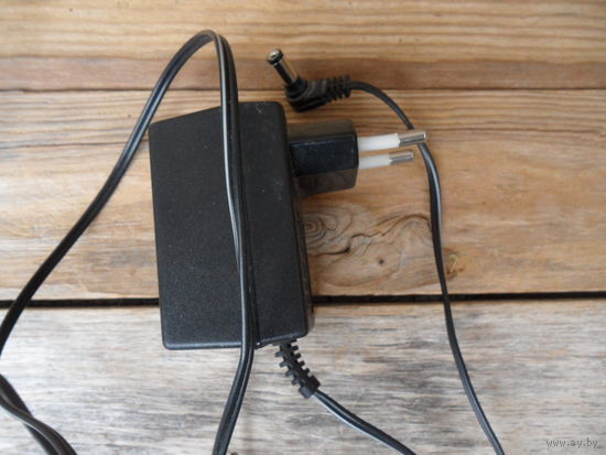 Блок питания ATLINKS ~230 B / =9 V, 200 mA