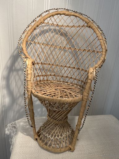 Кресло для кукол