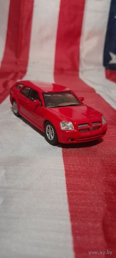 Машинка (модель)  Motor Max 1:43 Dodge Magnum RT