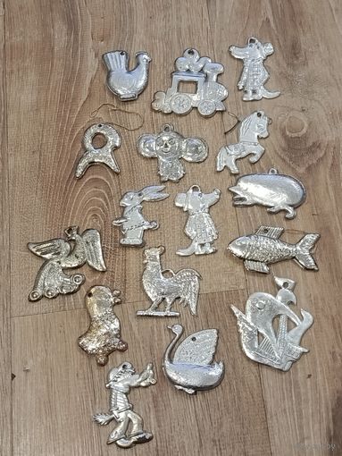 16 ёлочных игрушек -2