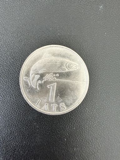 1 лат 1992 года. Хорошее состояние. С 1 рубля