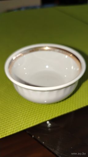 Солонка из СССР. Минский фарфоровый завод.