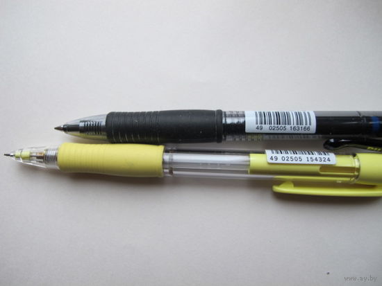 Шариковая ручка и цанговый карандаш фирмы Pilot