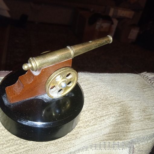 Сувенир настольный" Пушка" латунь карболит,пистоны СССР