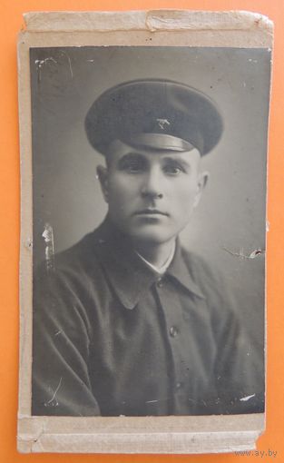 Фото "Кабинет-портрет авиатора", 1920-1930-е гг.