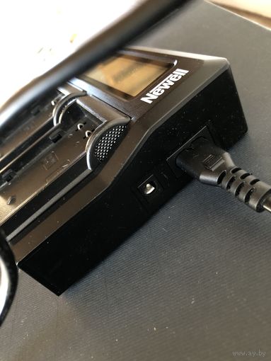 Зарядное устройство Newell для аккумуляторов Panasonic