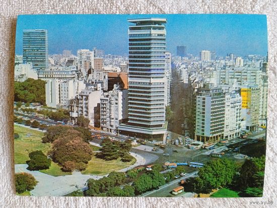 Аргентина, Бунос-Айрос. Площадь Сан Мартин