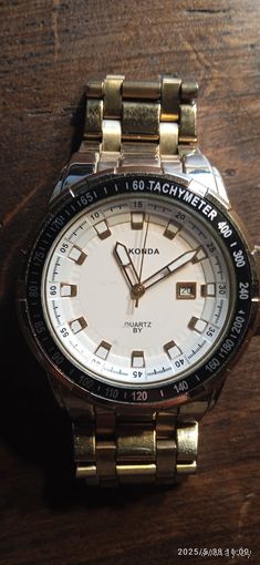 Часы sekonda