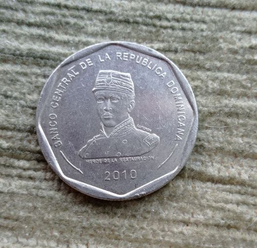 Werty71 Доминиканская Республика 25 песо 2010