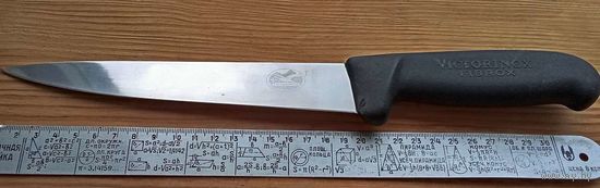 Кухонный нож Victorinox Fibrox для мяса
