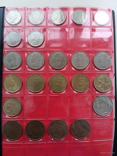 Продажа коллекции. Альбом монет разных стран (более 410 штук)