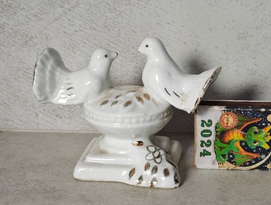 Статуэтка голуби