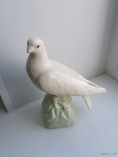 Фарфоровая статуэтка Голубь Минский ФФЗ