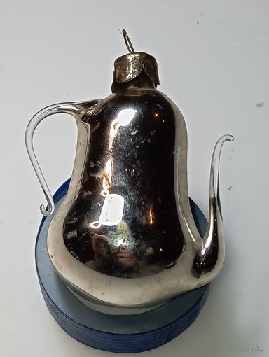 Ёлочная  игрушка  , Стеклянный Чайник , из СССР , не частая игрушка . С рубля .