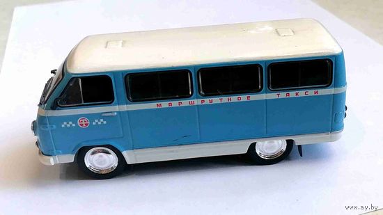 Модель автомобиля РАФ-977ДМ