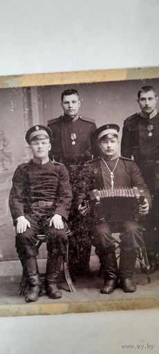 ФОТОГРАФИЯ ЦАРСКИЕ ВОЕННЫЕ С МЕДАЛЯМИ.