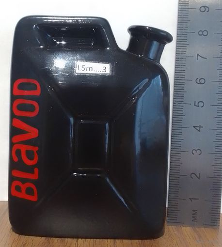 Керамическая бутылочка без пробки 'канистра' водка BLAVOD - Black Vodka 100мл КЕРАМИК