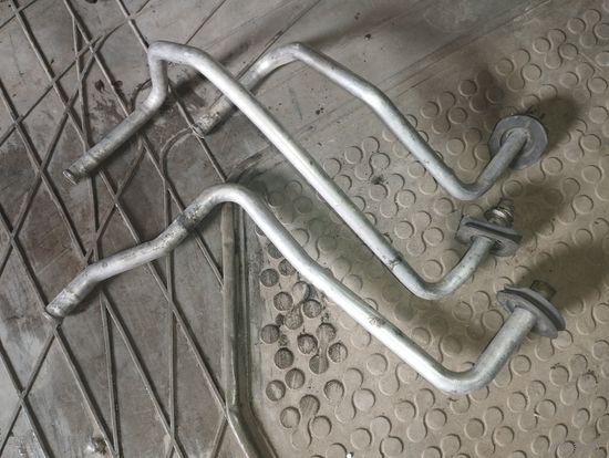 Патрубки отопителя (печки) Mercedes E W124
