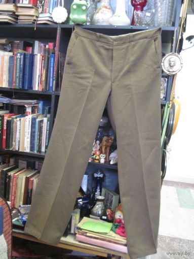 Брюки офицерские ВВС, ВДВ СССР на 52/5 размер.