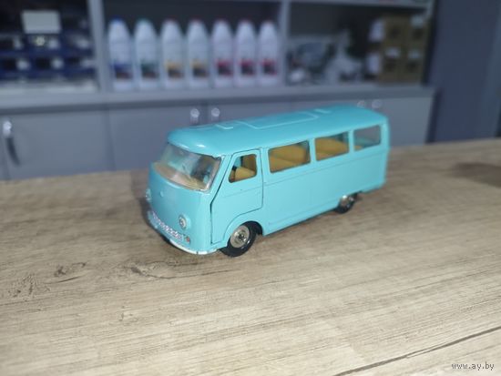 Раф Латвия с рубля