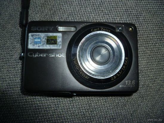 Фотоаппарат Sony Cyber-shot DSC-W300