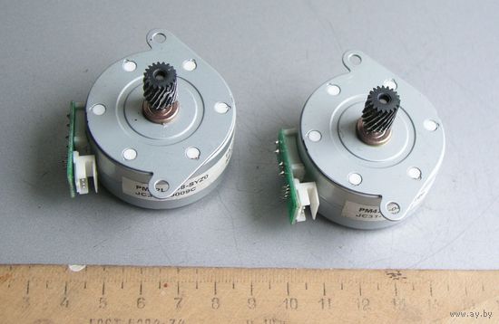 Шаговый электродвигатель PM42L-048 Minebea