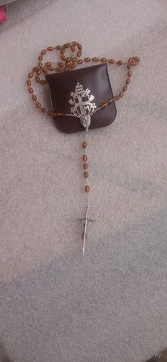 РОЗАРИЙ ЧЁТКИ КАТАЛИТИЧЕСКИЕ ВАТИКАН В ОРИГИНАЛЬНОМ ЧЕХЛЕ СОСТОЯНИЕ ! НА  ФОТО . ОРИГИНАЛ  .  Распродажа Коллекции !!! . Экспресс  Аукцион  не с рубля без МПЦ и прочего 3 ДНЯ  .Много лотов в продаже .