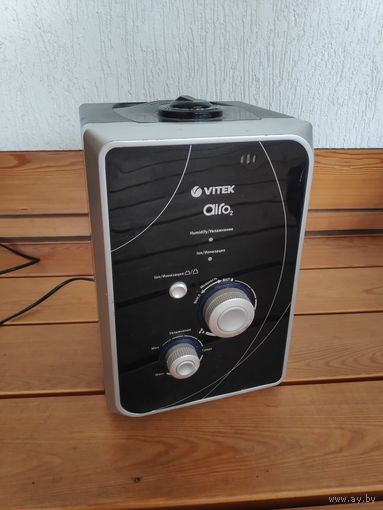 Увлажнитель воздуха VITEK VT-1761 BK