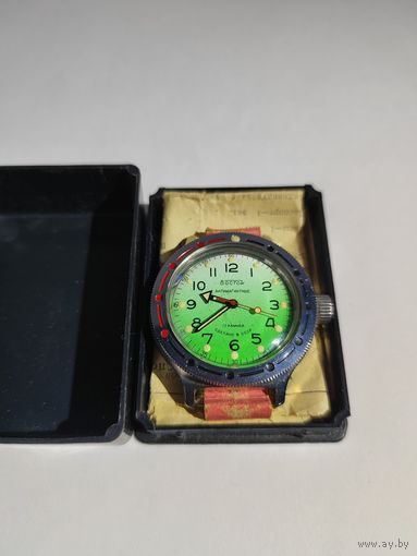 Часы Восток "АМФИБИЯ" в коробке с паспортом 1991 г. (мало ношенные).