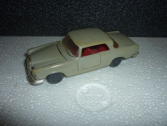 Модель авто МЕRСЕDES 250 SE. 1:43. A-19. Made in URSS