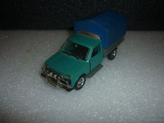 Модель авто НИВА "БИЗОН". ФВК 2302