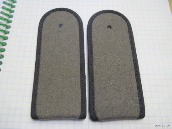 Погоны полевые армии ГДР. Торги!