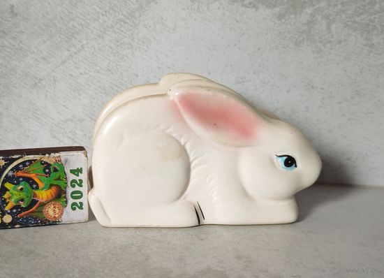 Статуэтка салфетница заяц
