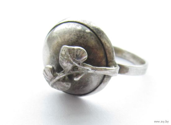 Все лоты с рубля.Кольцо ручной работы ,серебро 925 проба, времен СССР