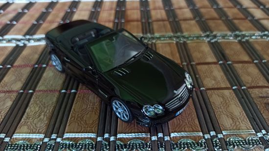 Mercedes Benz SL 500 (R230) 2001  Minichamps