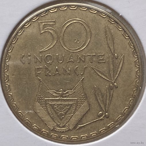 Руанда 50 франков 1977 г. В холдере