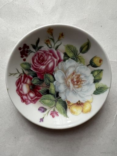 Тарелка декоративная 100мм