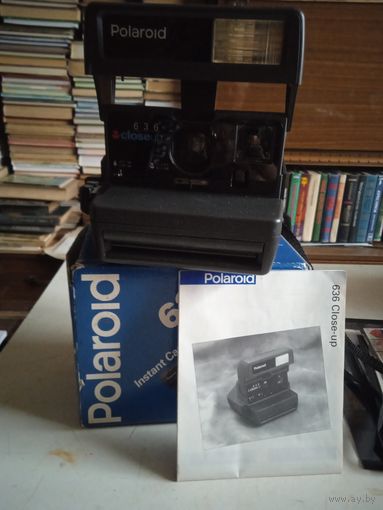 Фотоаппарат полароид в упаковке