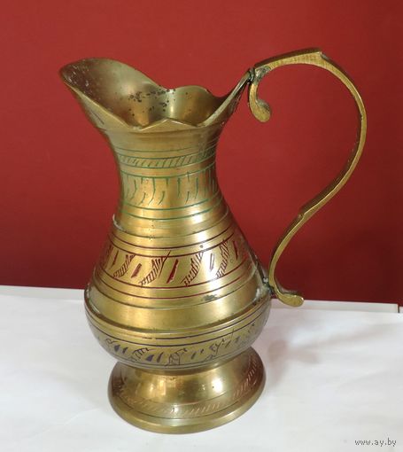 Кувшин - ваза 70-е годы Индия. Латунь. Высота 13 см.