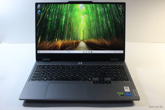 Игровой ноутбук Lenovo LOQ 15IAX9 83GS005CRK