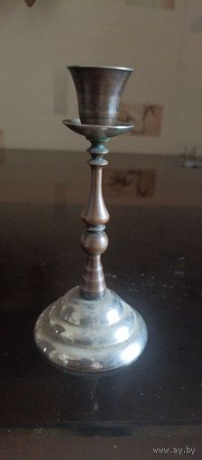 Подсвечник