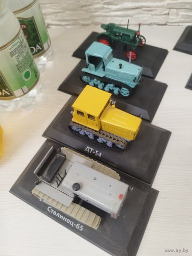 Трактора одним лотом