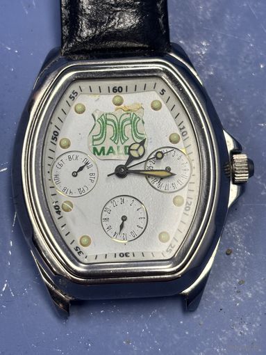 Часы наручные водонепроницаемые