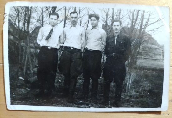 Старое фото