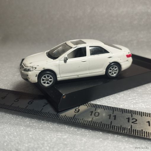 Toyota Camry  1:64 Welly,  7 см модель японского автомобиля
