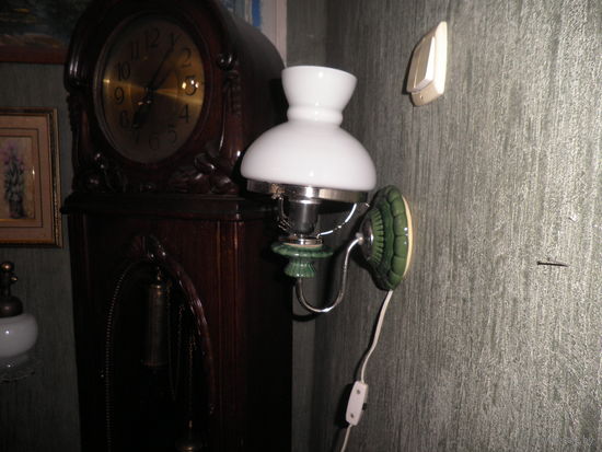 Светильник,бра настенное времён СССР.С рубля.