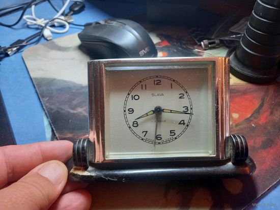 Будильник"SLAVA" MADE IN USSR камни редкое исполнение
