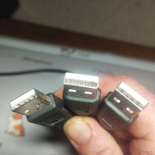 Кабель-удлинитель USB 2.0 A-A для соединения двух устройств с разъемами USB 2.0.